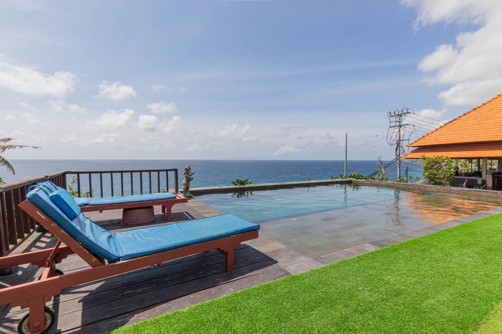 Manta Cottages With Sea View Batununggul Exteriör bild